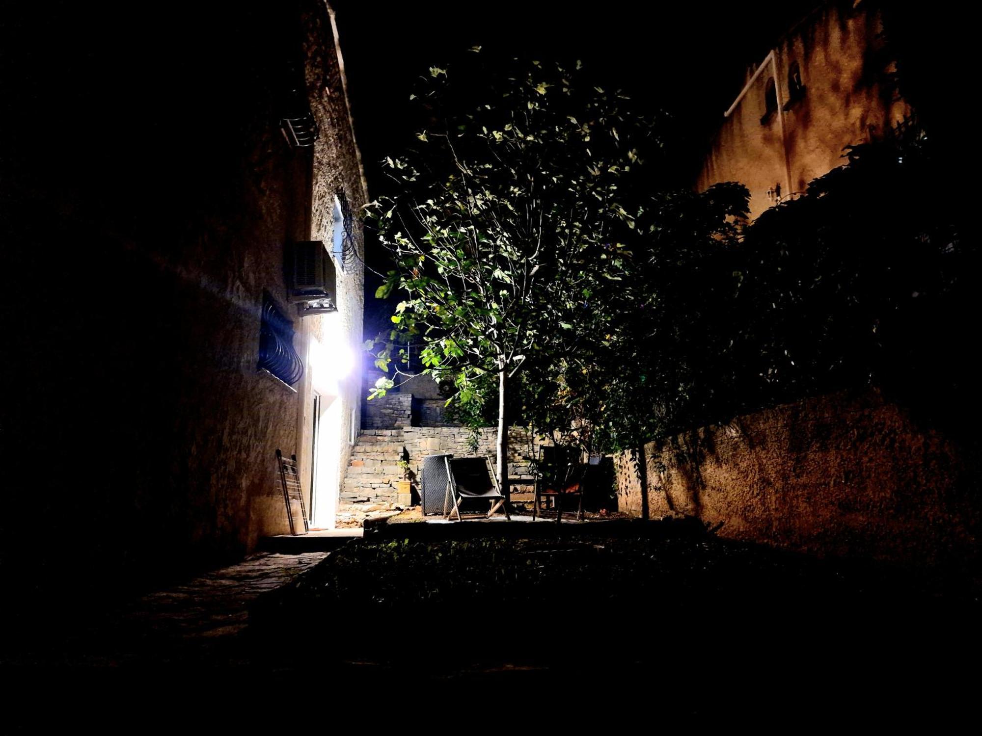 Studio Au Bas Des Cretes En Bas De Villa A La Ciotat Proche De La Mer Et De Marseille Bagian luar foto