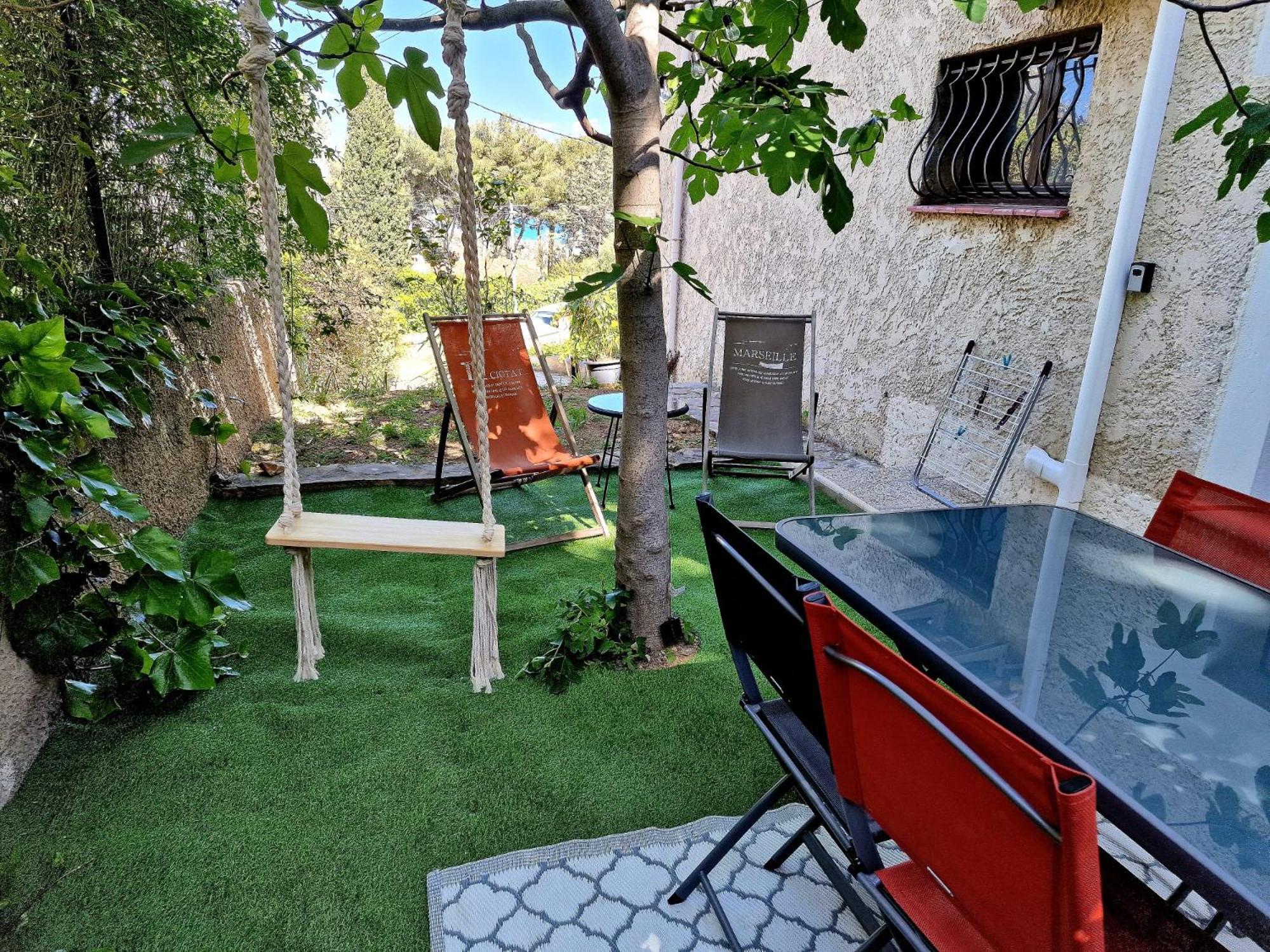 Studio Au Bas Des Cretes En Bas De Villa A La Ciotat Proche De La Mer Et De Marseille Bagian luar foto